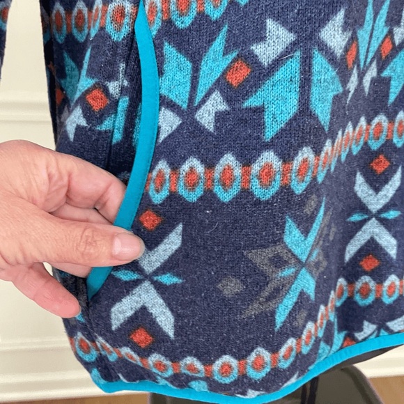 L.L. Bean Blue Patterned Jacket - Picture 5 of 5